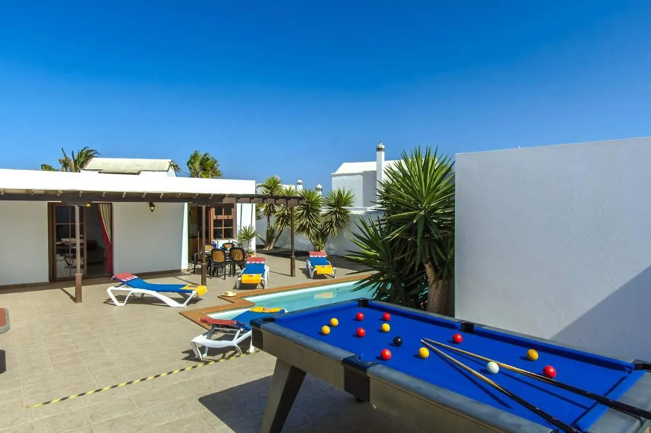 Villa Jade by Villa Plus Puerto del Carmen  España